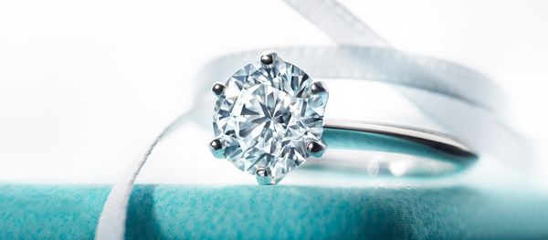 Tiffany & Co. отказалась от российских алмазов