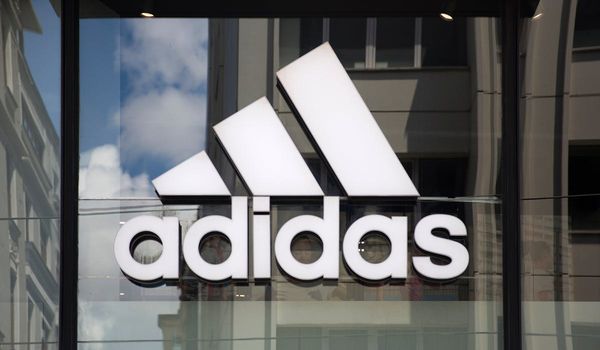 Adidas потерял от приостановки бизнеса в России 100 млн евро выручки 