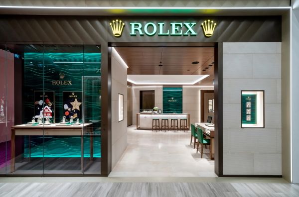 Rolex повышает цены в Европе второй раз за год