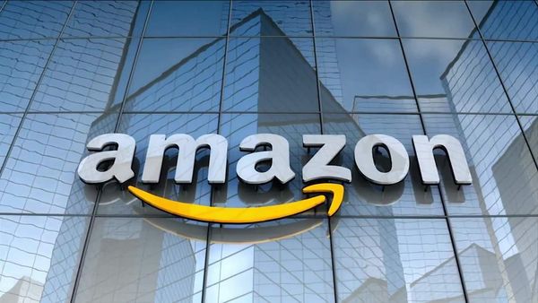 Amazon сократит 27 000 сотрудников 